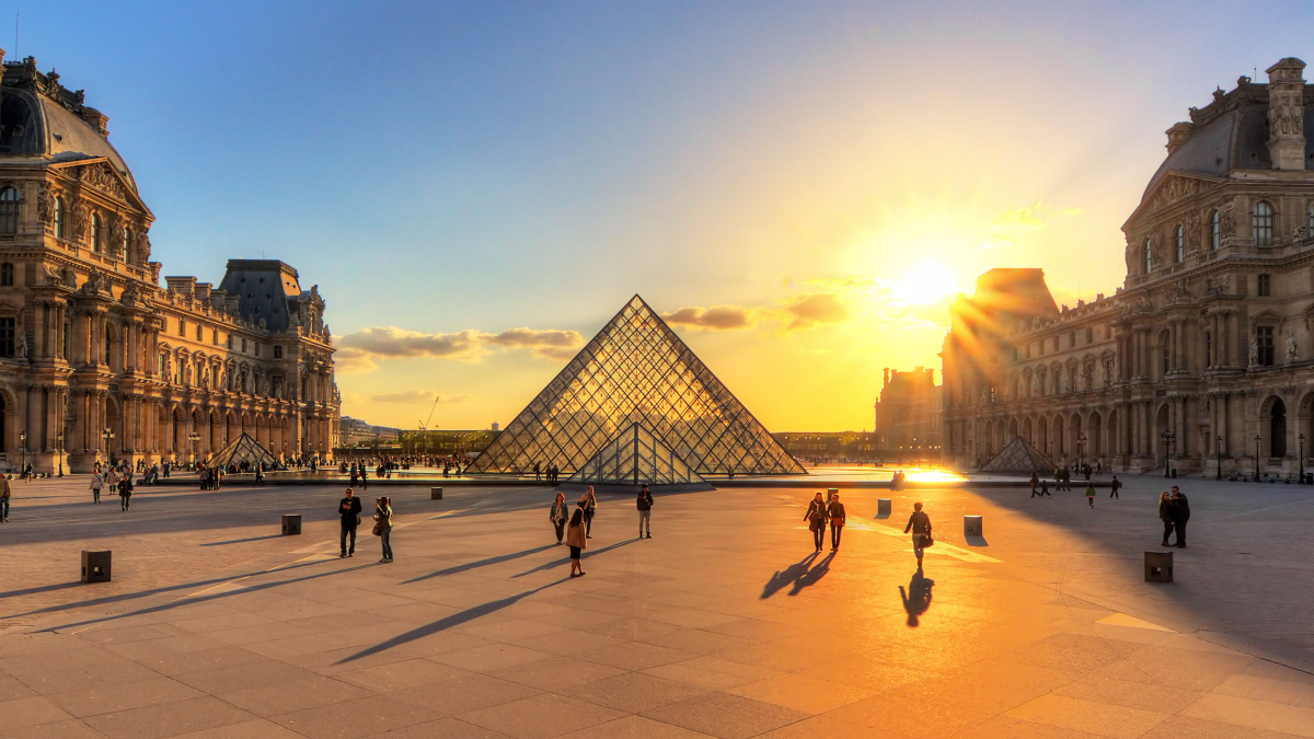 Louvre museum at sunrise